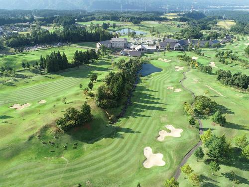 あてま高原リゾート ベルナティオゴルフコース（新潟県）の予約・料金  